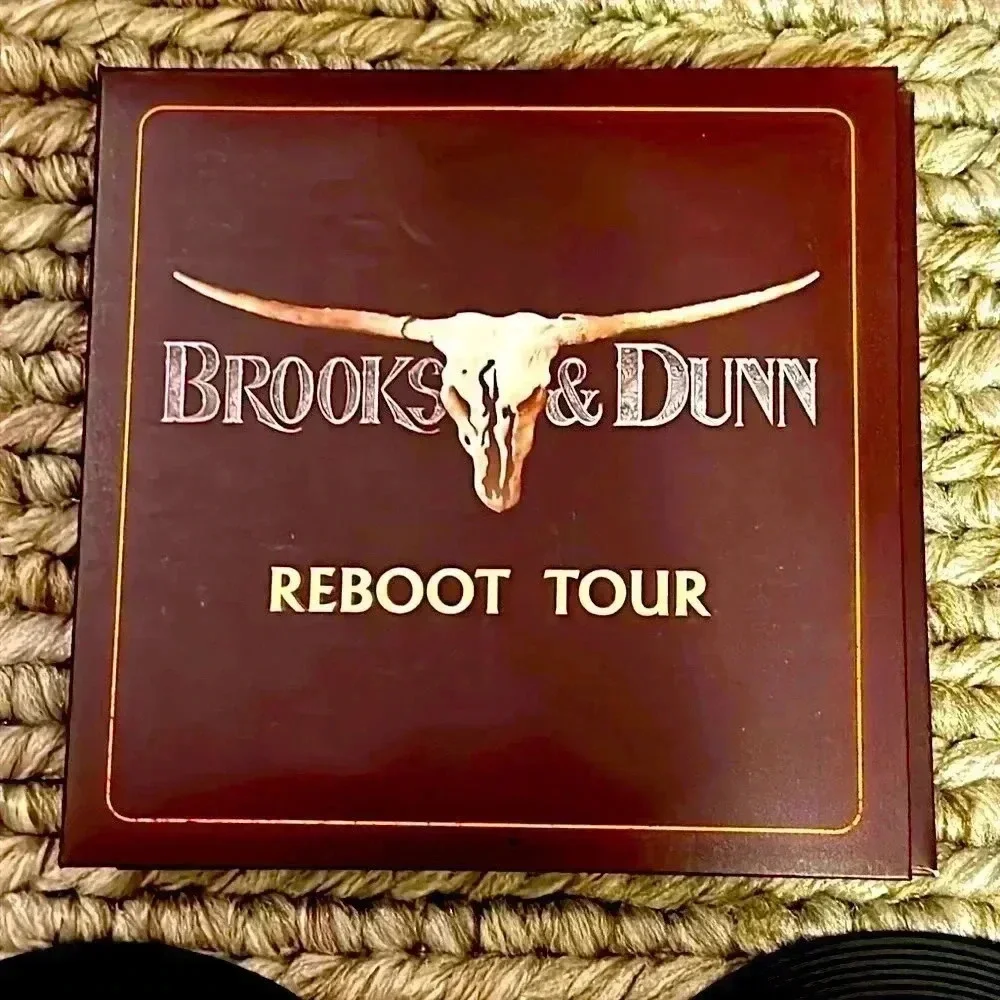 NEW *32 SETS*Brooks & Dunn Official Merch Concert Reboot Tour 128 drink coasters